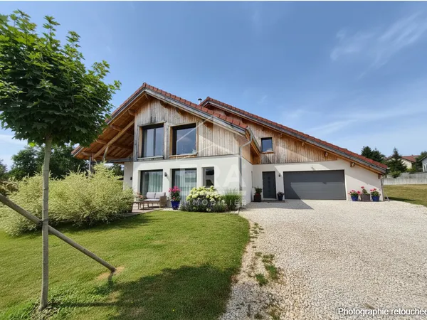 Maison 5 pièces 185 m²