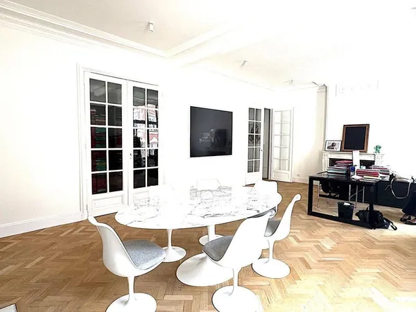 Appartement 5 pièces 143 m²