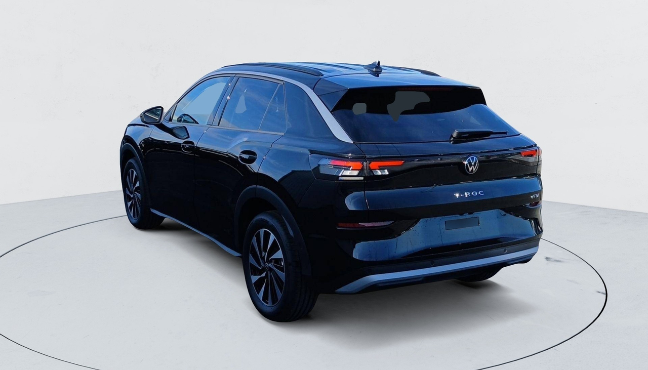 Volkswagen T-Roc — photo 3