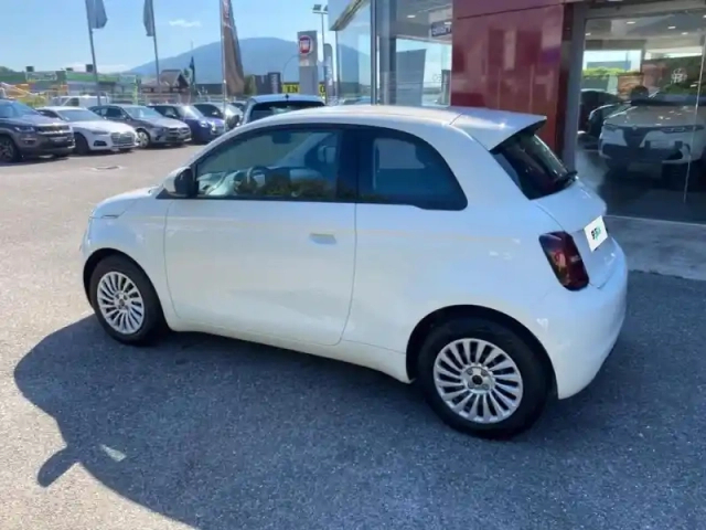 Fiat 500 e 95ch — photo 21