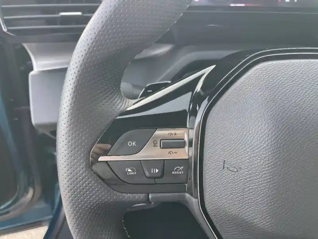 Peugeot 408 puretech 130 ch s&amp;s eat8 — photo 25