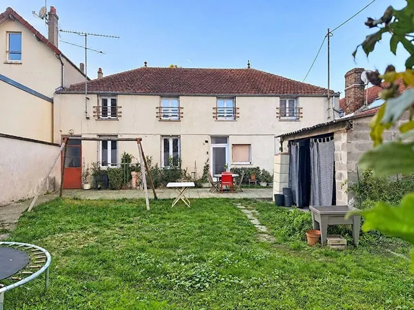 Immeuble de rapport 230 m²