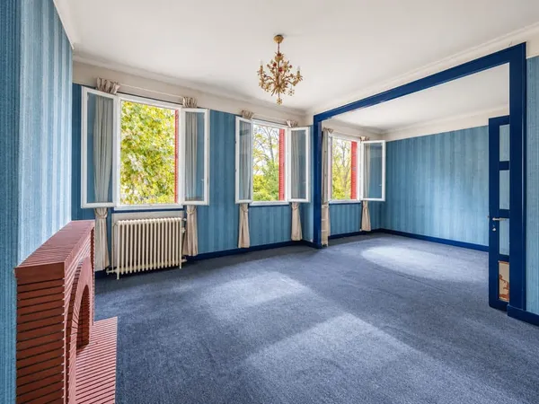 Maison 7 pièces 250 m²