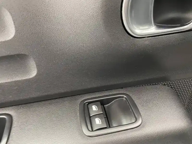 Citroën C3 puretech 83 s&amp;s bvm5 — photo 31