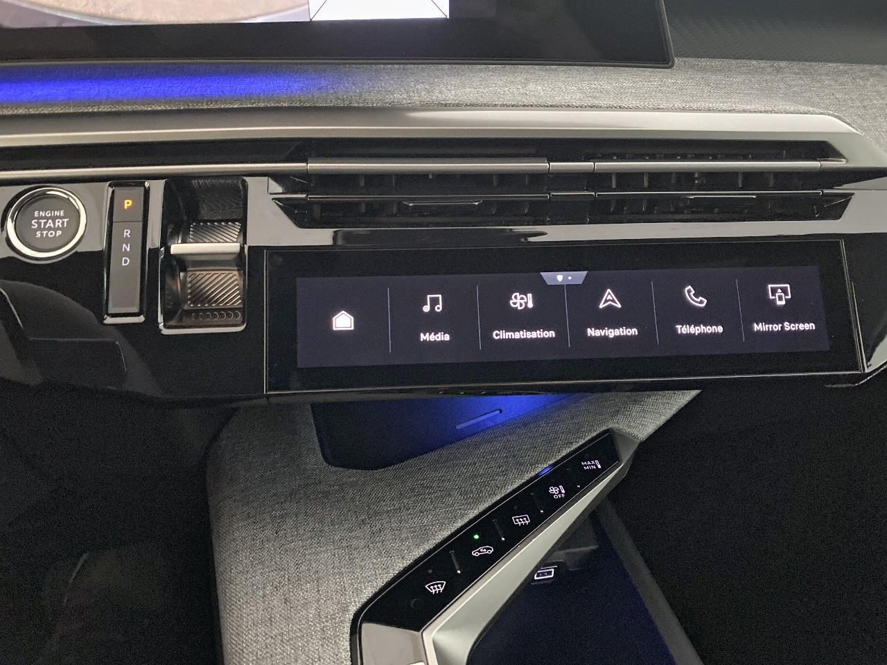 Peugeot 5008 electrique 210 ch 73 kwh allure — photo 17