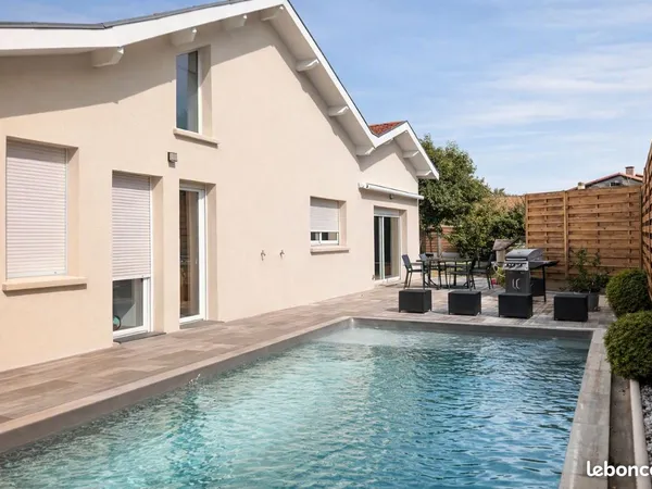 Maison 5 pièces avec dépendance