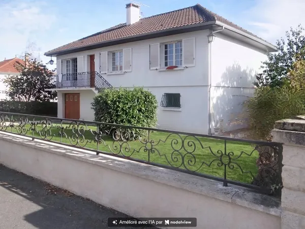 Maison à vendre 6 pièces DOYET (03) sur terrain de 1183 m2
