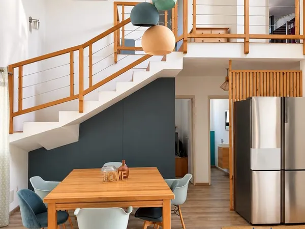Villa recente , 5 chambres + dependance