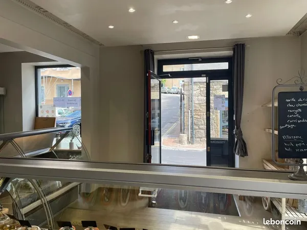Fonds de commerce, restaurant, traiteur 180 m2