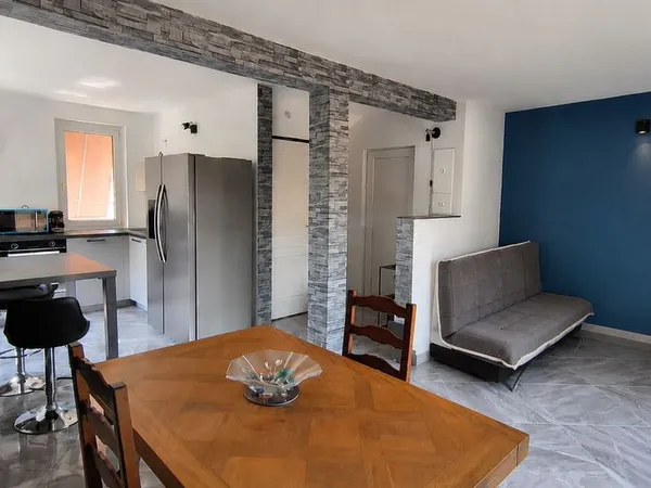 Appartement rénové à Bon-Encontre à proximité à pied de toutes les commodités