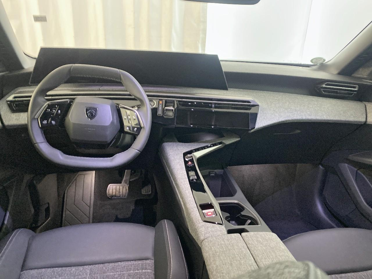 Peugeot 3008 electrique 210 ch 73 kwh allure — photo 8