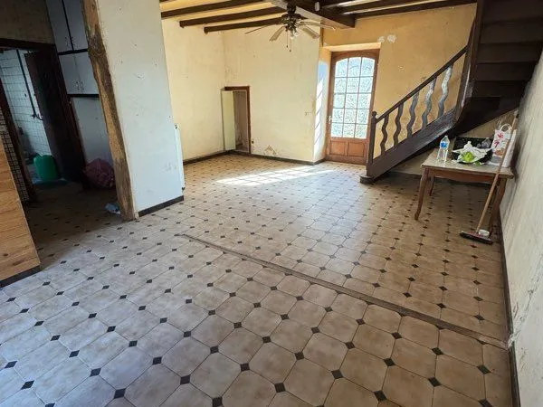 Maison avec grange attenante