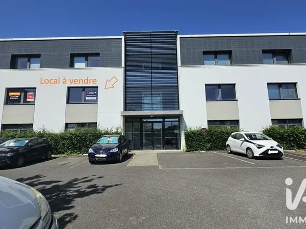 Local commercial 193 m²