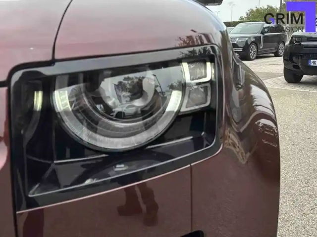 Land Rover Defender 110 p300e phev bva8 — photo 71