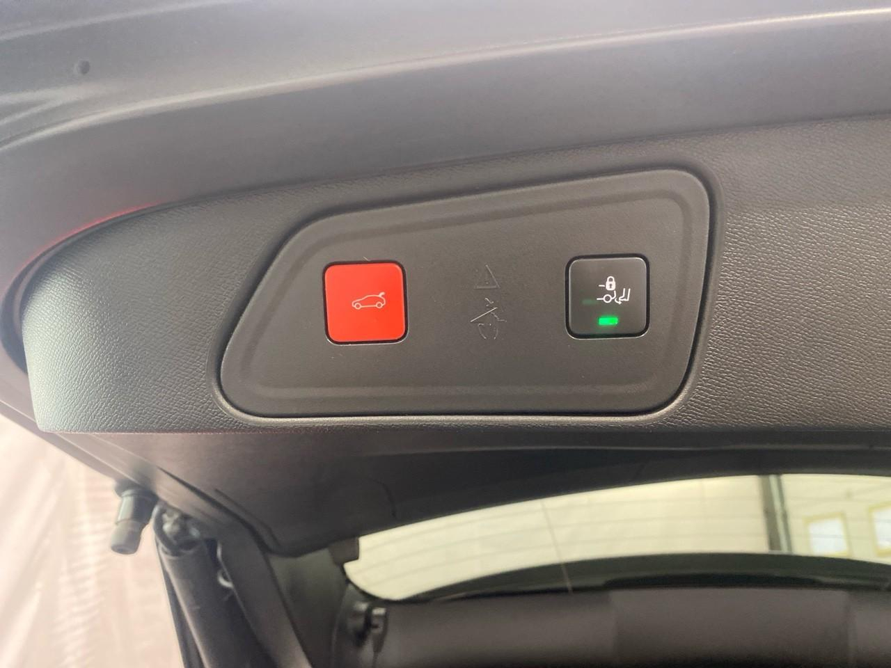 Peugeot 3008 hybrid 225 e-eat8 allure pack — photo 33