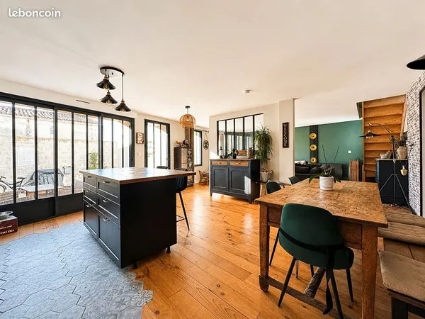 Maison 5 pièces 141 m²