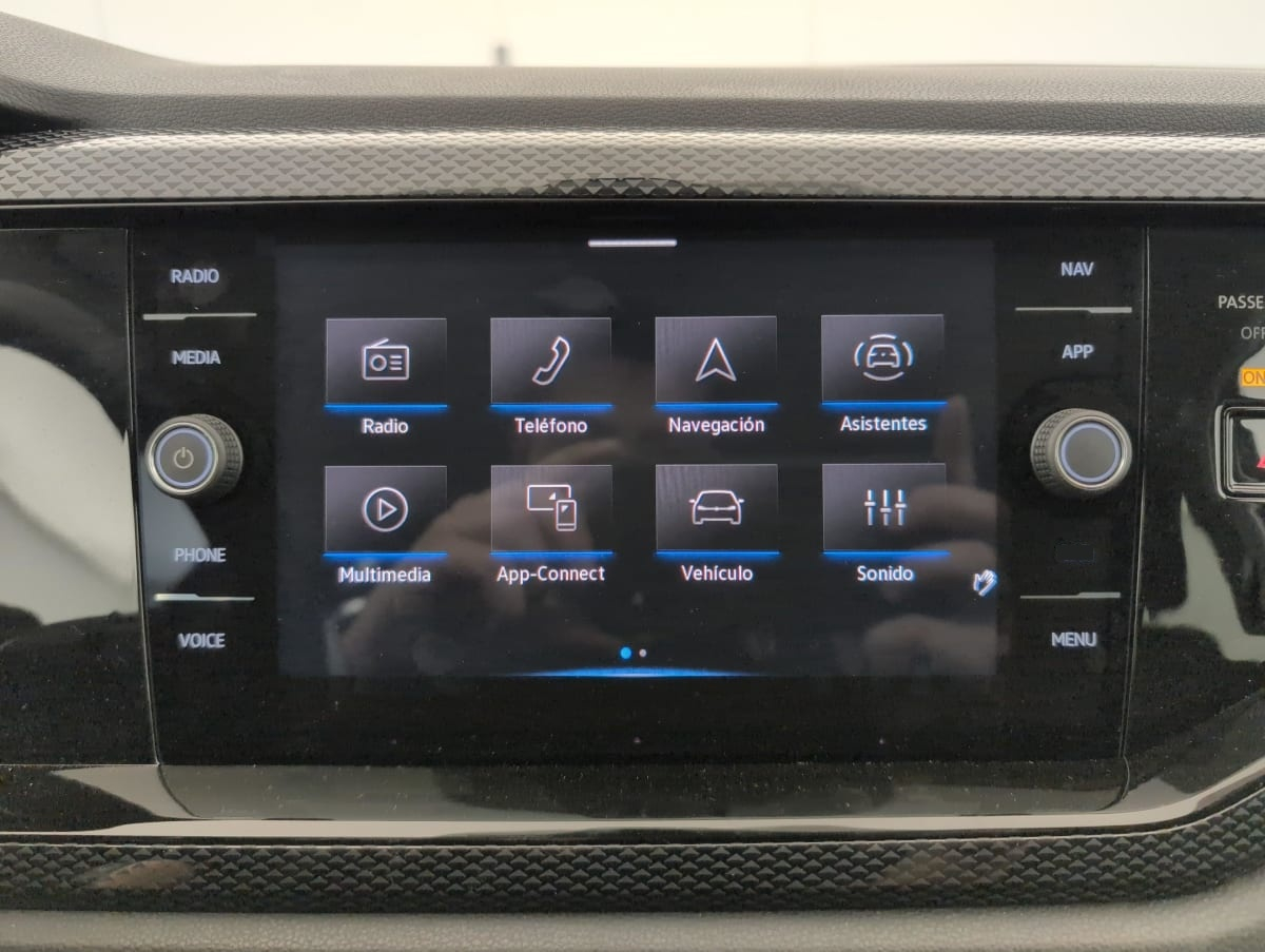 Volkswagen Polo — photo 18