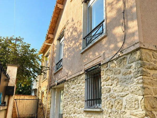Maison 1/3 meulière 170 m² - 5/6 chambres + bureau - Jardin - Quartier calme