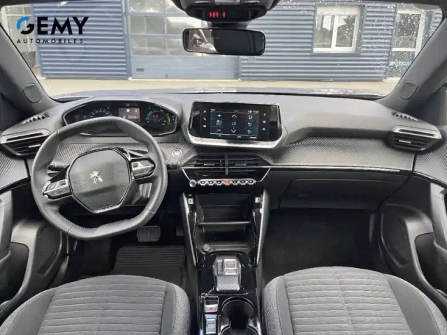 Peugeot 2008 electrique 136 ch — photo 8