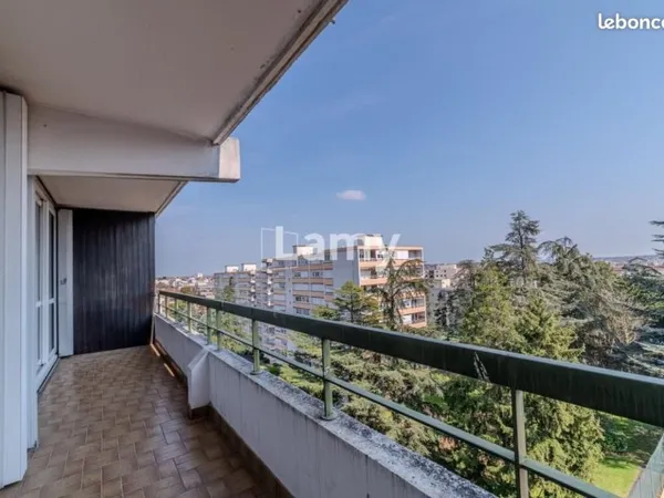 Appartement 4 pièces 79 m²