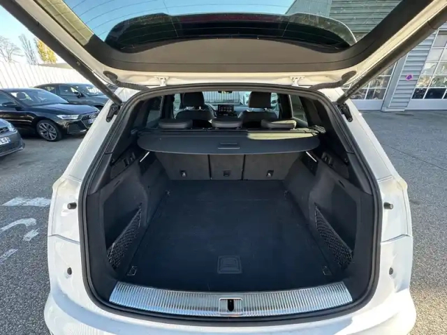 Audi Q5 35 tdi 163 s tronic 7 — photo 27