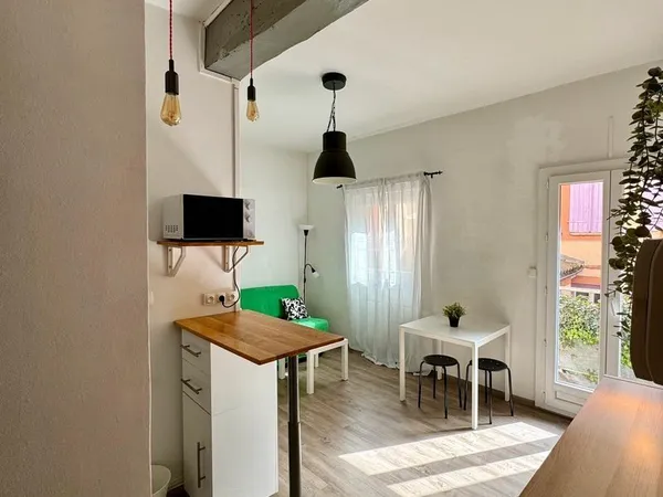 Studio 1 pièce 18 m²