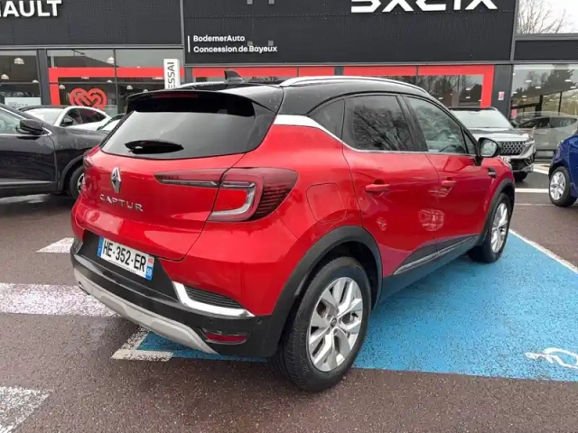 Renault Captur blue dci 115 edc — photo 5