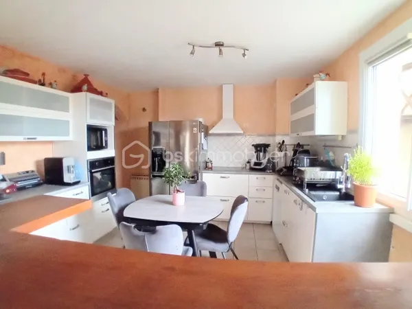 Maison 6 pièces 143 m²