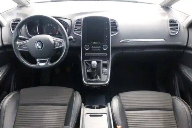 Renault Scenic tce 140 energy — photo 9