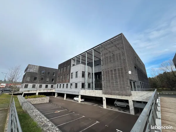 Bureaux 111 m² à louer - Techlid Limonest - Disponibilité immédiate