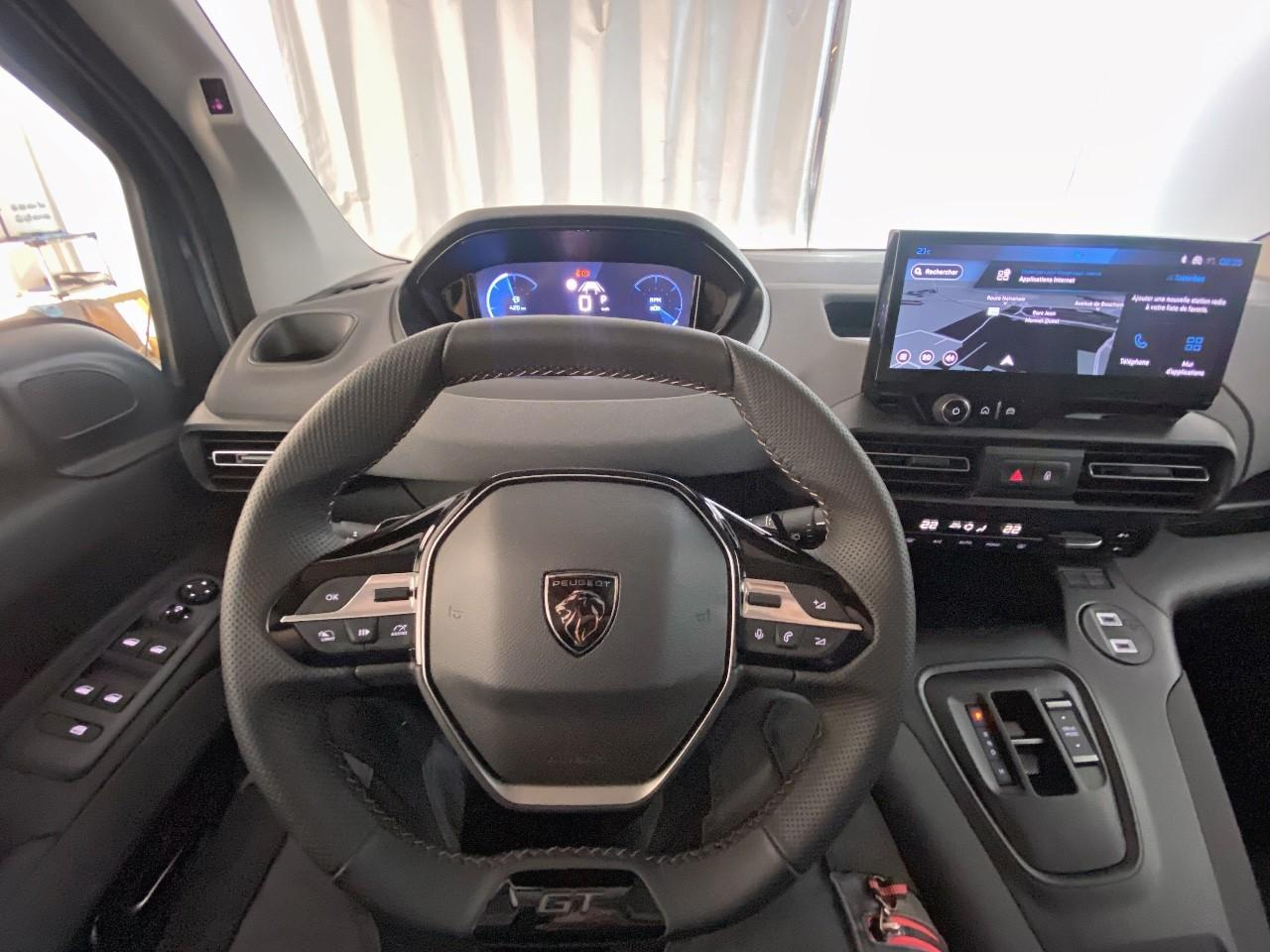 Peugeot Rifter m diesel 130 ch automatique 5pl gt — photo 12