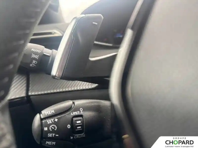 Peugeot 2008 hybrid 145 e-dcs6 — photo 22