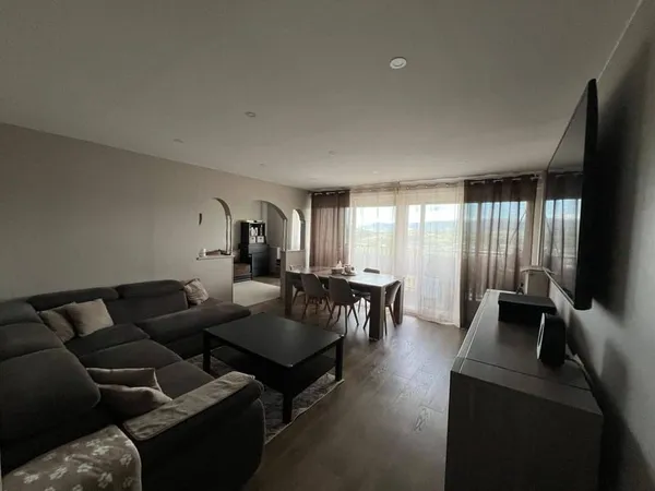 Appartement 5 pièces 106 m²