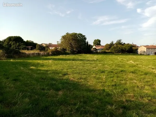 Terrain constructible 4 816 m²