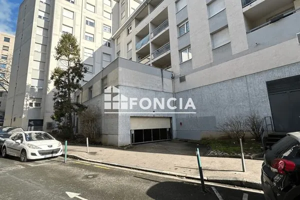 Stationnement Location Lyon   75€