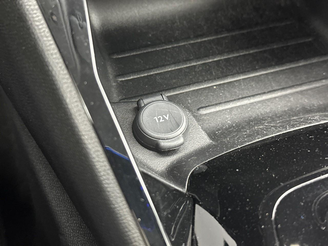 Peugeot 2008 puretech 130 s&s eat8 allure pack — photo 29