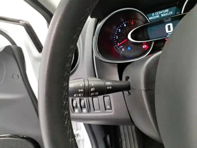 Renault Clio dci 75 e6c — photo 70