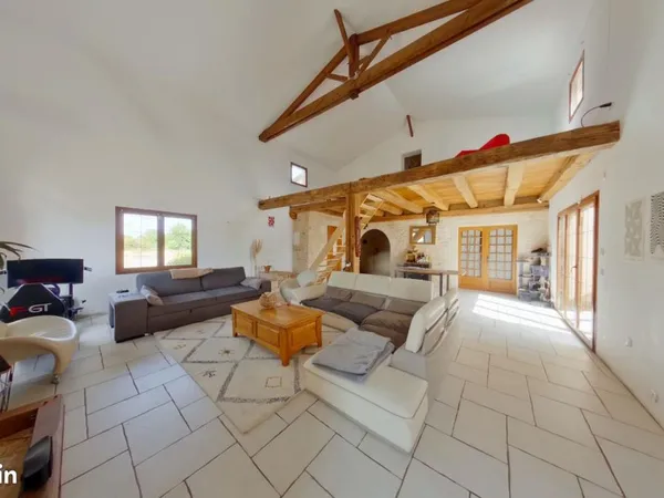 Local professionnel 7 pièces 238 m²