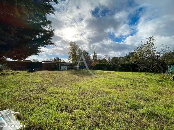 Terrain 619 m² BESSIERES