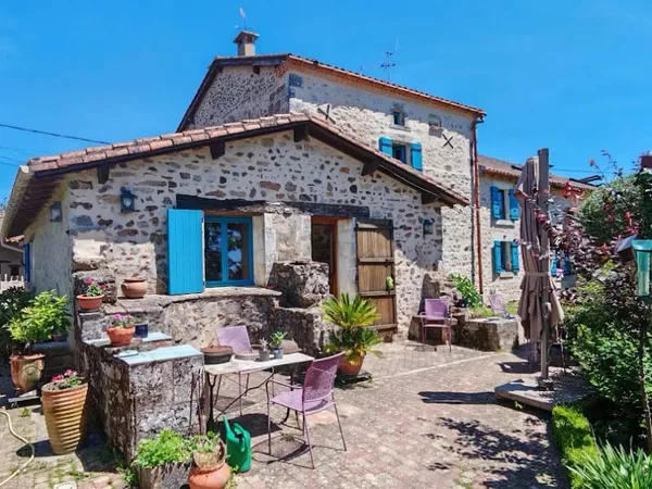 Maison 7 pièces 240 m²