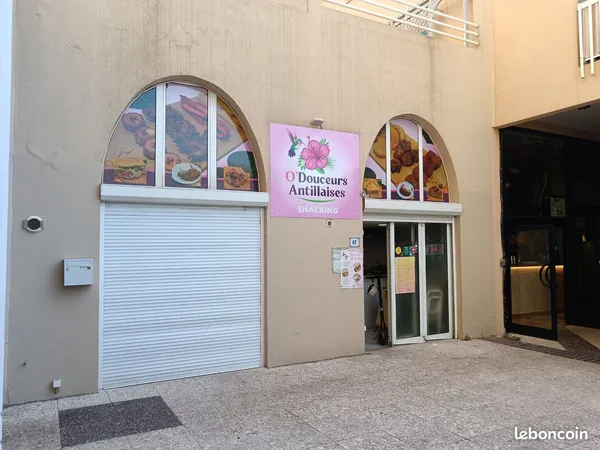 Murs libre port frejus