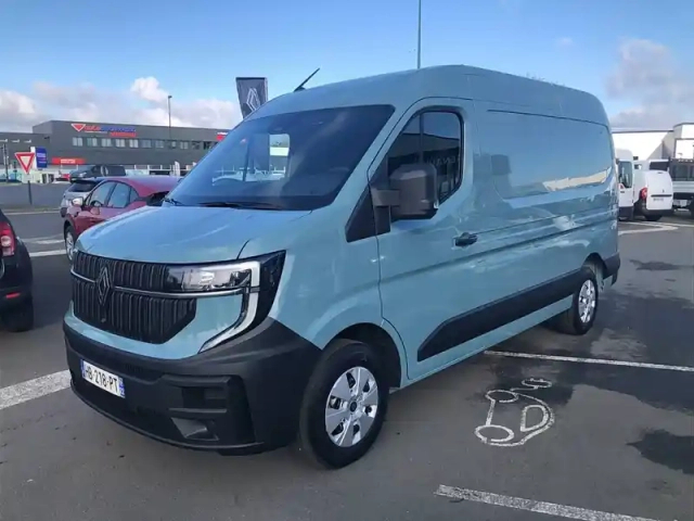 Renault Master electrique fgn l2h2 3t5 grande autonomie