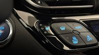 Toyota C-Hr 122h Edition 2WD E-CVT RC18 — photo 27