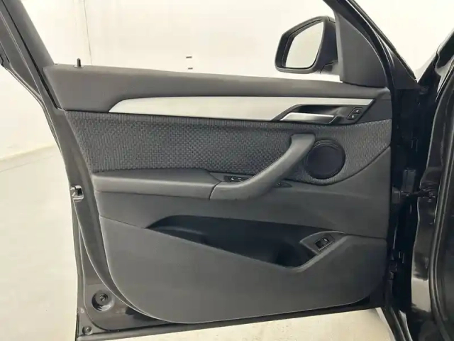 Bmw X1 sdrive 18i 140 ch — photo 46