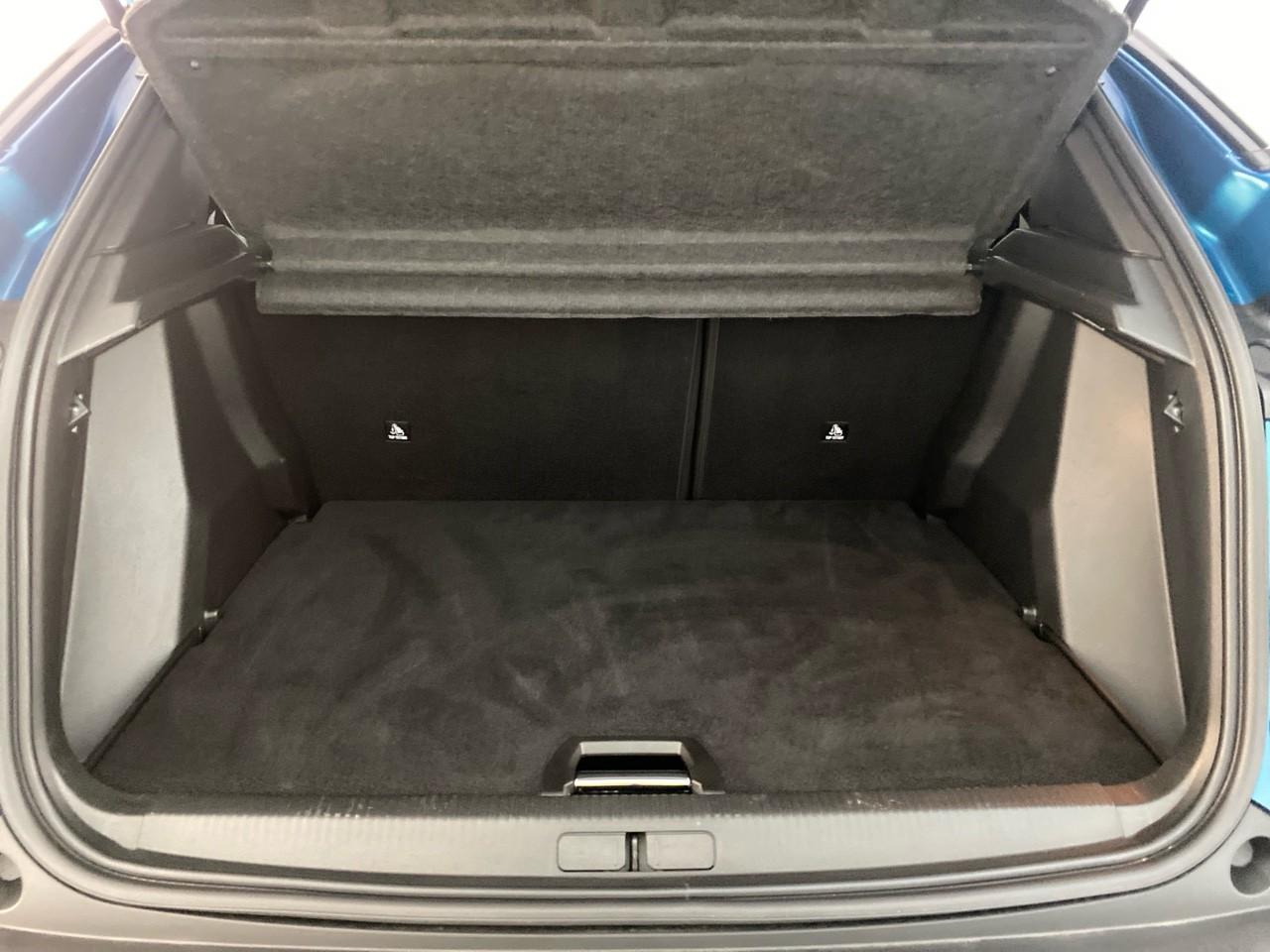 Peugeot 2008 hybrid 145 ch e-dcs6 allure — photo 6