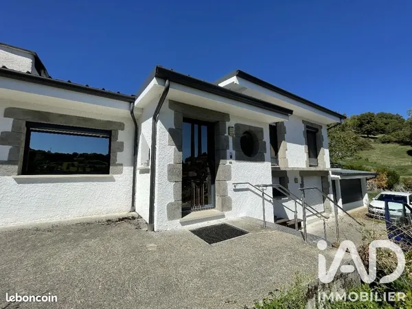 Maison 7 pièces 166 m²
