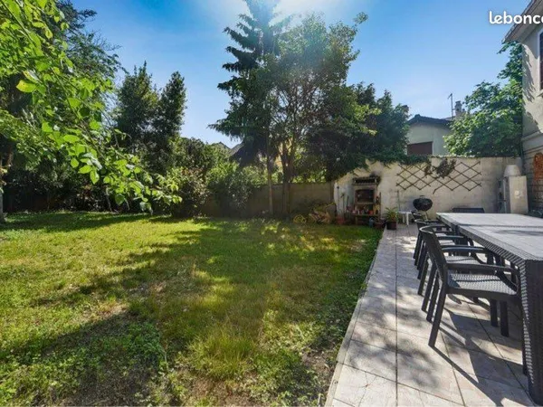 Bagnolet / Montreuil - Maison de 280 m2 avec Jardin de 400m2