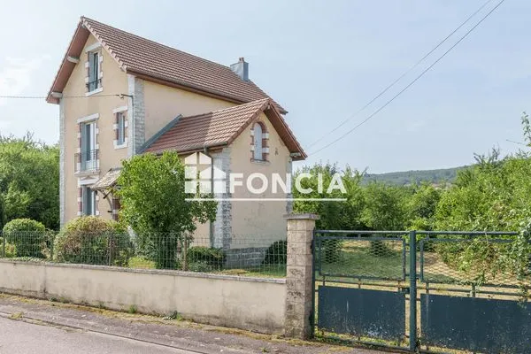 Maison 6 pièces 135 m²