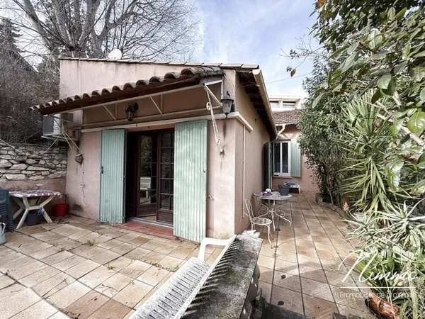 NIMES MONTAURY VILLA T3 DE 75M2 AVEC TERRASSE JARDIN DE 210M2