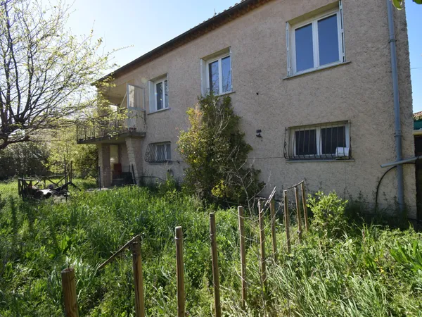 Spacieuse maison familiale avec potentiel